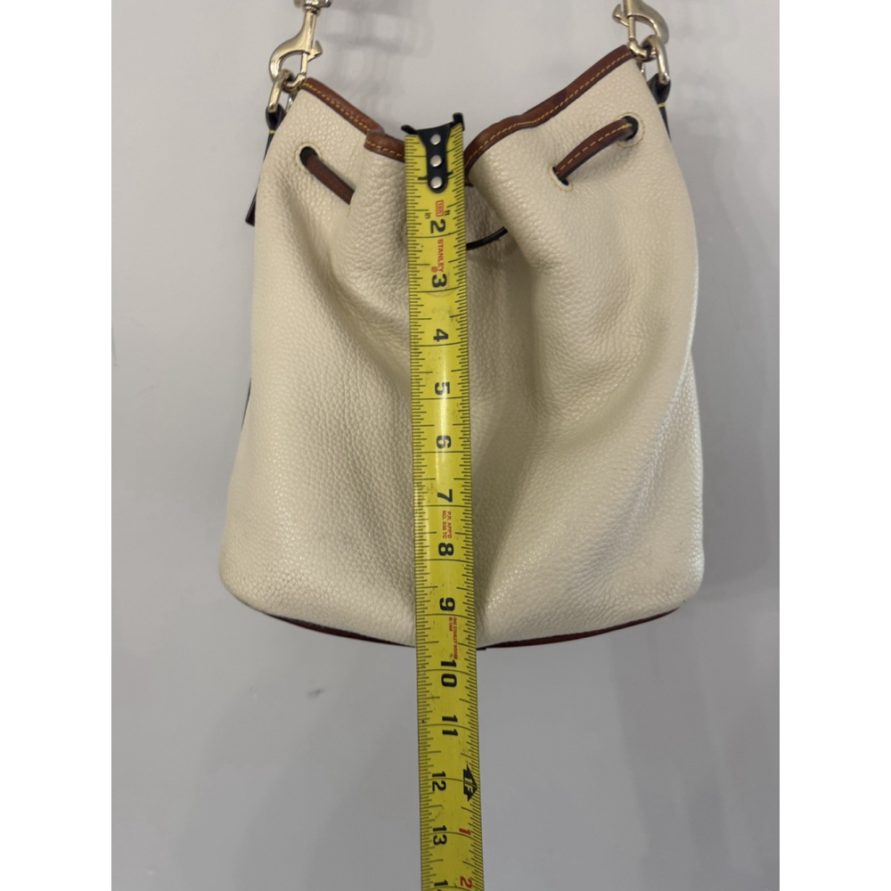DOONEY & BOURKE Cream Pebbled Leather Small Drawstring Bucket Bag Shoulder Bag - Picture 9 of 16